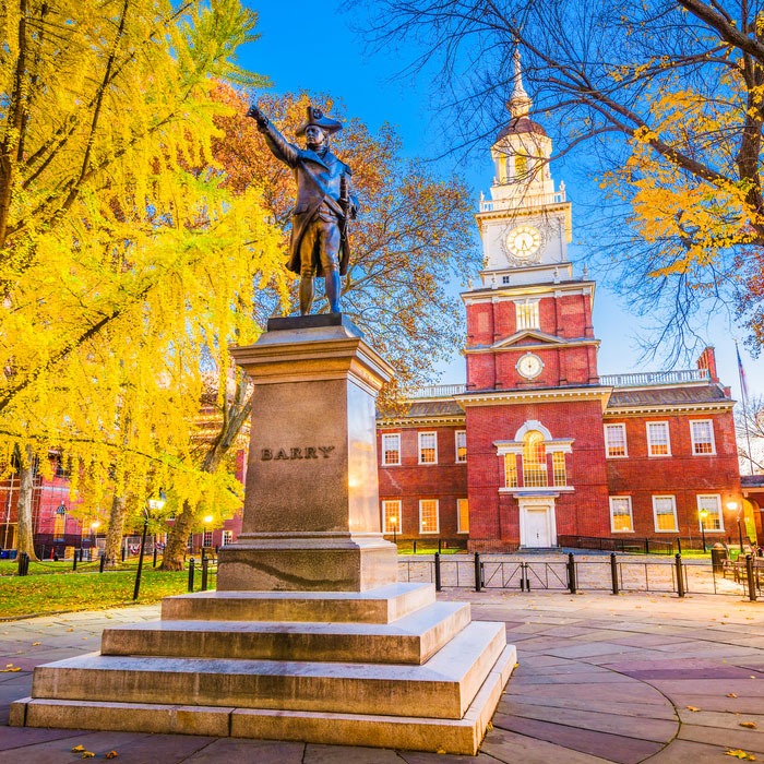 Philadelphia Independence Hall and statue