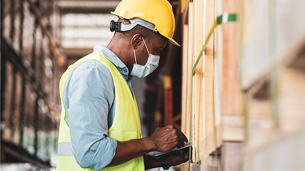 foreman in manufacturing facility
