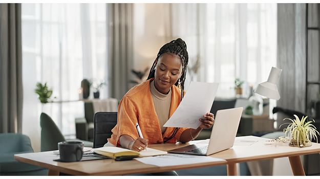 an HR leader using a non-compete agreement template