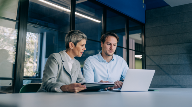 employers discussing onboarding vs orientation processes
