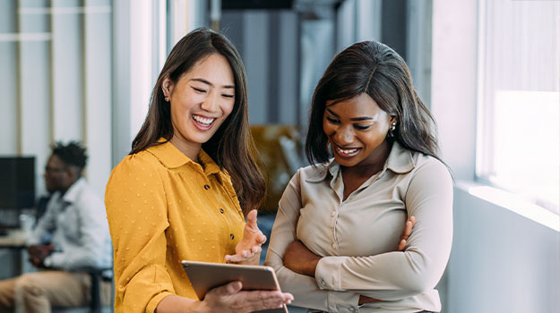 HR leaders analyzing part-time hours