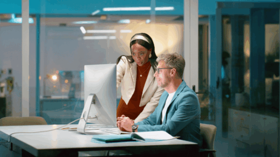 HR professionals searching online for the best performance management software.