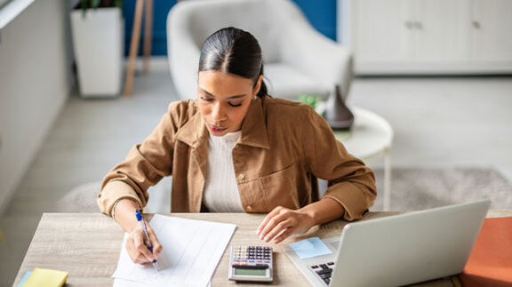 an employee analyzing her PTO accrual