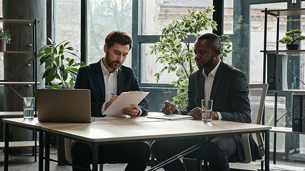 hr leaders evaluating their recuriting strategies for the business